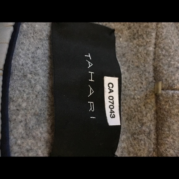 Tahari shawl collar long wool blend coat size L. Soft fabric - Picture 7 of 12